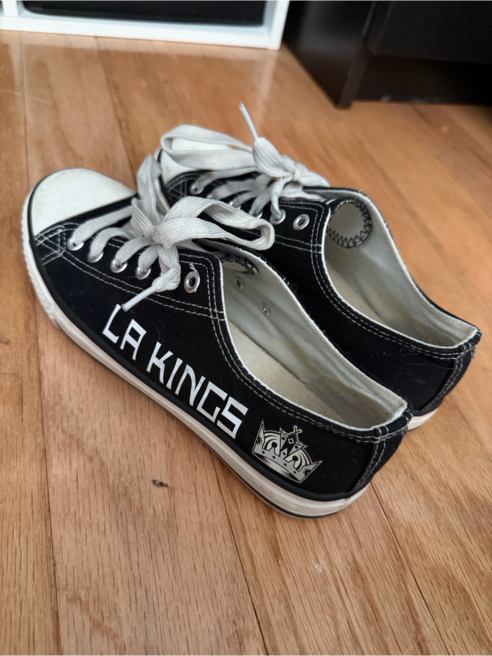 LA Kings Black Low-Top Sneakers